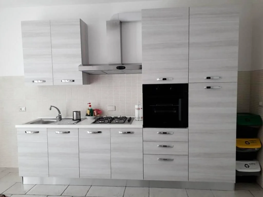 Cucina completamente attrezzata dell'Appartamento 1